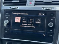 USED 2017 17 VOLKSWAGEN GOLF 1.4 Golf SE Nav TSi BlueMotion Technology Semi-Auto 5dr Sat Nav Apple CarPlay