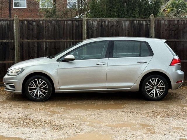 2017 Volkswagen Golf - Photo 10