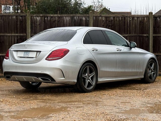 2018 Mercedes-Benz C-Class - Photo 3