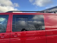 USED 2017 67 VOLKSWAGEN TRANSPORTER 2.0 TDI T28 BlueMotion Tech Highline Kombi 5dr Diesel Manual FWD SWB Euro 6 (s/s) (102 ps) 