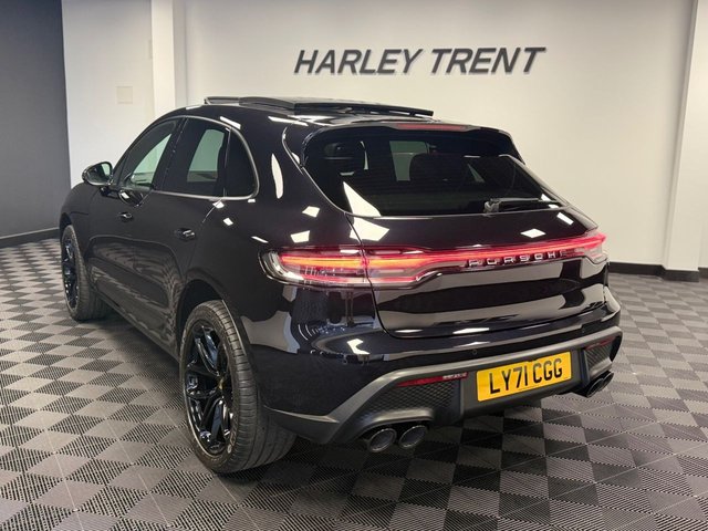 2021 PORSCHE MACAN - Photo 9