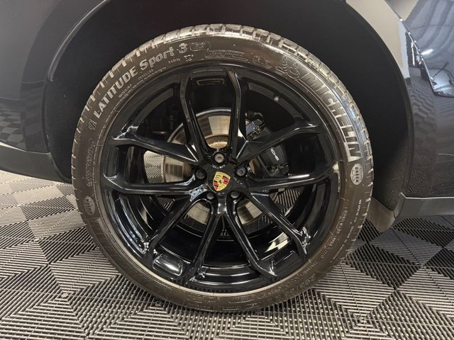 2021 PORSCHE MACAN - Photo 7