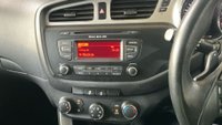 USED 2015 15 KIA CEED 1.6 CRDi 2 Hatchback 5dr Diesel Auto Euro 5 (126 bhp) 