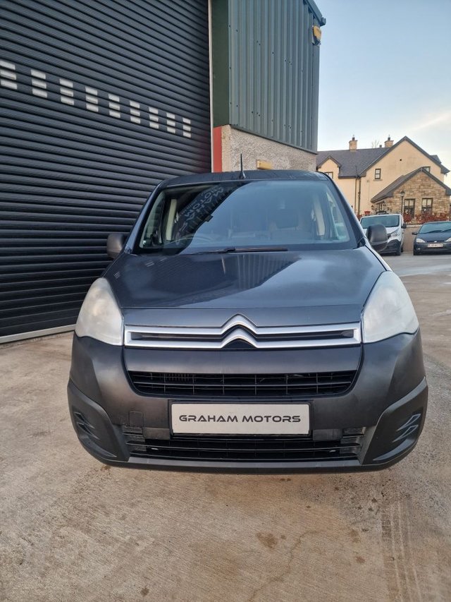 View our CITROEN BERLINGO