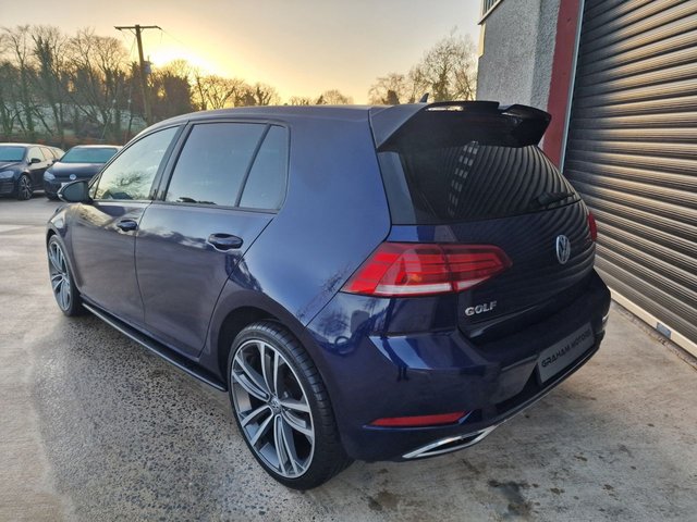 View our VOLKSWAGEN GOLF