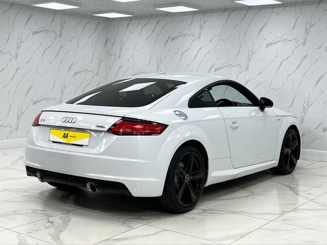 2016 Audi TT 2L Black Edition 3dr - Photo 11