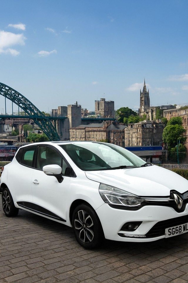 2018 RENAULT CLIO