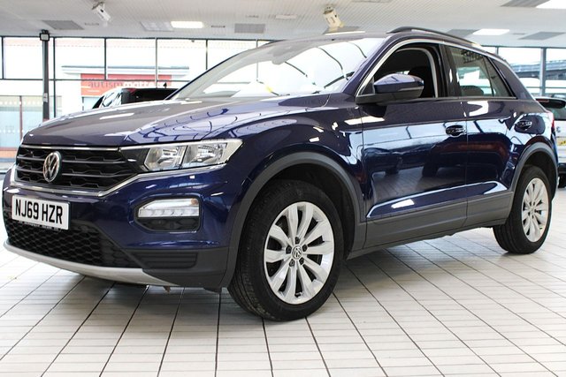 View our VOLKSWAGEN T-ROC