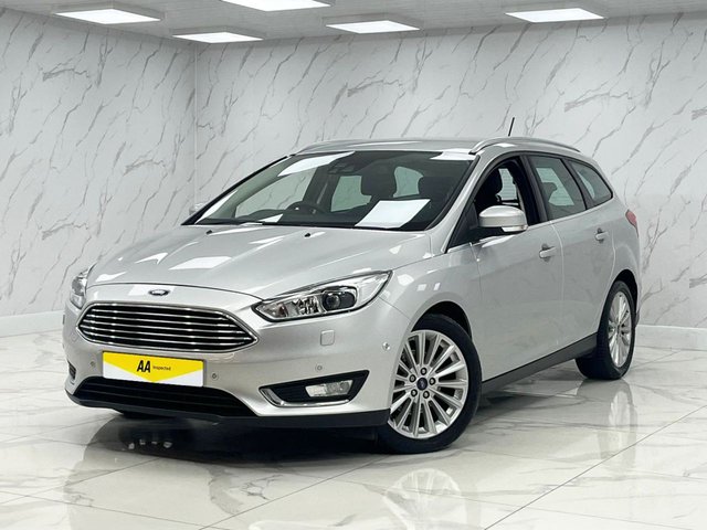 2017 Ford Focus 1L Titanium X 5dr - Photo 4
