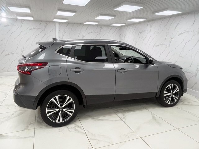 2018 Nissan Qashqai 1.3L N-Connecta 5dr - Photo 12