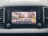 USED 2018 18 SKODA KAROQ 1.6 TDI SE L SUV 5dr Diesel Manual Euro 6 (s/s) (115 ps) - APPLE CAR PLAY - SAT NAV - HEATED FRONT SEATS - REVERSE CAMERA - P/SENSORS - BLUETOOTH - CRUISE - 2 OWNERS