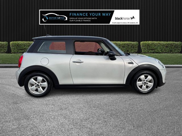 2014 MINI Hatch 1.5L Cooper 3dr - Photo 5
