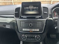 USED 2017 03 MERCEDES-BENZ GLS 3.0 GLS350d V6 AMG Line SUV 5dr Diesel G-Tronic 4MATIC Euro 6 (s/s) (258 ps) PANORAMIC ROOF, HEATED SEATS