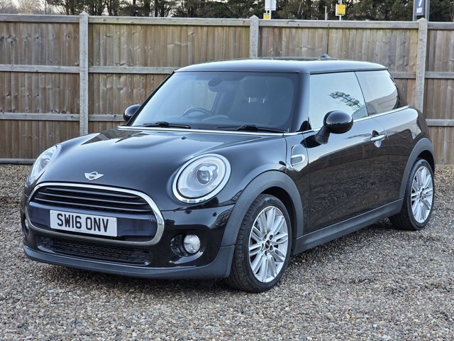 2016 MINI HATCH