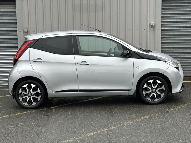 2020 TOYOTA AYGO - Photo 6