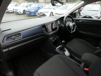 USED 2021 70 VOLKSWAGEN T-ROC 1.5 TSI EVO United 5d 150 S/S FULL SERVICE HISTORY, HEATED SEATS, APPLE CARPLAY / ANDROID AUTO (GIVES YOU SAT NAV), FRONT & REAR PARKING SENSORS, VOICE CONTROL, LANE ASSIST, FRONT ASSIST, ADAPTIVE CRUISE CONTROL & SPEED LIMITER, PRIVACY GLASS, DAB RADIO, BLUETOOTH, MANUAL 6 SPEED, 17 INCH ALLOYS, RAIN & LIGHT SENSORS, 4x USB C PORTS, CLIMATE CONTROL, AUTO HOLD, LEATHER FLAT BOTTOM MULTIFUNCTION STEERING WHEEL, POWER FOLDING MIRRORS, ILLUMINATING VANITY MIRRORS, FRONT & REAR ARM RESTS, TRIP COMPUTER, DIGITAL SPEEDO, ISO FIX