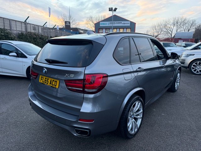2015 BMW X5 3.0 40d M Sport SUV 5dr Diesel Auto xDrive Euro 6 (s/s) (313 ps) 1 FORMER KEEPER FINISHED IN SPACE GREY METALLIC WITH IVORY WHITE DAKOTA LEATHER-20" DOUBLE SPOKE ALLOYS-HEATED STEERING WHEEL-SOFT CLOSE DOORS-REVERSE CAMERA-PANORAMIC GLASS SUNROOF-ELECTRIC MEMORY SEAT-HEATED SEATS FRONT AND REAR-XENON HEADLIGHTS-AUTOMATIC HIGH BEAM CONTROL-DRIVING ASSITANT-SURROUND VIEW-PROFESSIONAL NAVIGATION-HARMAN KARDON-DAB RADIO-M LEATHER STEERING WHEEL-DUAL ZONE CLIMATE CONTROL - Photo 8