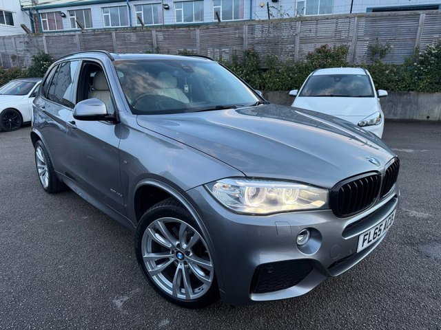 2015 BMW X5 3.0 40d M Sport SUV 5dr Diesel Auto xDrive Euro 6 (s/s) (313 ps) 1 FORMER KEEPER FINISHED IN SPACE GREY METALLIC WITH IVORY WHITE DAKOTA LEATHER-20" DOUBLE SPOKE ALLOYS-HEATED STEERING WHEEL-SOFT CLOSE DOORS-REVERSE CAMERA-PANORAMIC GLASS SUNROOF-ELECTRIC MEMORY SEAT-HEATED SEATS FRONT AND REAR-XENON HEADLIGHTS-AUTOMATIC HIGH BEAM CONTROL-DRIVING ASSITANT-SURROUND VIEW-PROFESSIONAL NAVIGATION-HARMAN KARDON-DAB RADIO-M LEATHER STEERING WHEEL-DUAL ZONE CLIMATE CONTROL - Photo 11