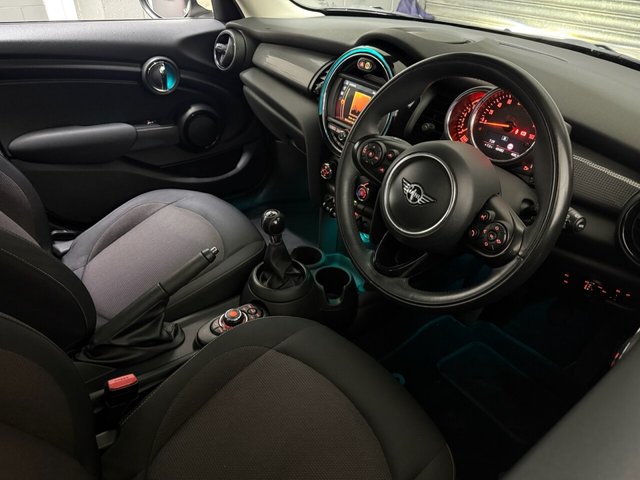 2020 MINI HATCH 1.5 Cooper Classic Hatchback 5dr Petrol Manual Euro 6 (s/s) (136 ps) - Photo 11