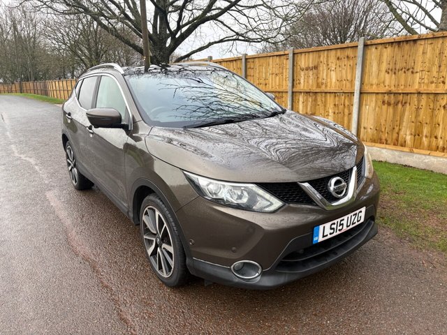 2015 QASHQAI 1.6 DIG T TEKNA SUV 5DR PETROL MANUAL 2WD EURO 6 S... photo