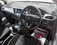 USED 2020 70 VAUXHALL ASTRA 1.2 Turbo SRi Hatchback 5dr Petrol Manual Euro 6 (s/s) (110 ps) 