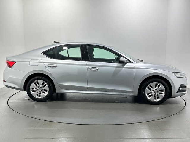 2022 Skoda Octavia - Photo 9