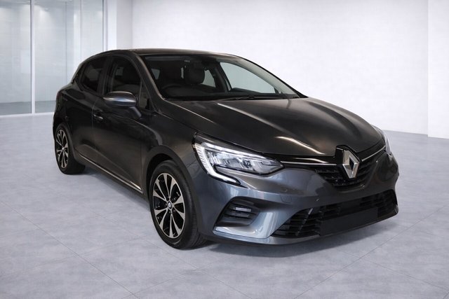 View our Renault Clio 1.0 TCe Iconic Edition Hatchback 5dr Petrol Manual Euro 6 (s/s) (90 ps)