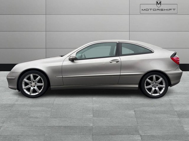 2003 Mercedes-Benz C-CLASS - Photo 6