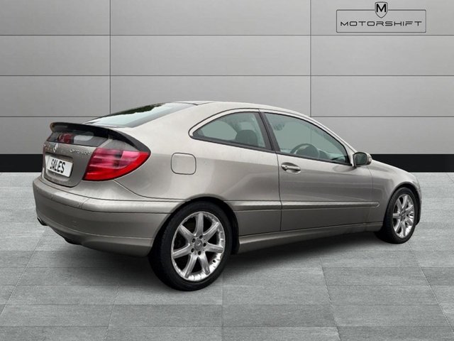 2003 Mercedes-Benz C-CLASS - Photo 12