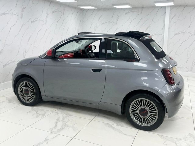 2023 Fiat 500e C - Photo 8