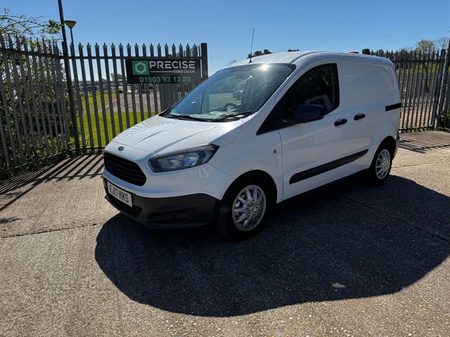 View our FORD TRANSIT COURIER