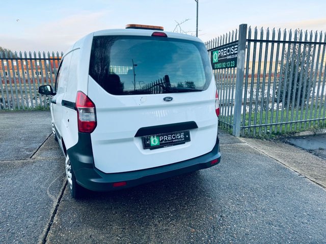 2017 FORD TRANSIT COURIER - Photo 12