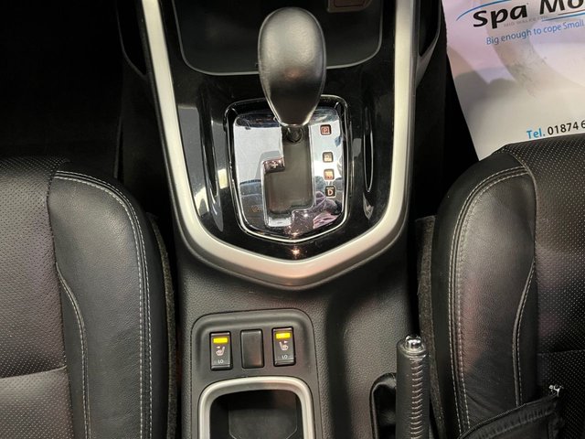 2019 Nissan Navara 2.3L Tekna 4dr - Photo 9