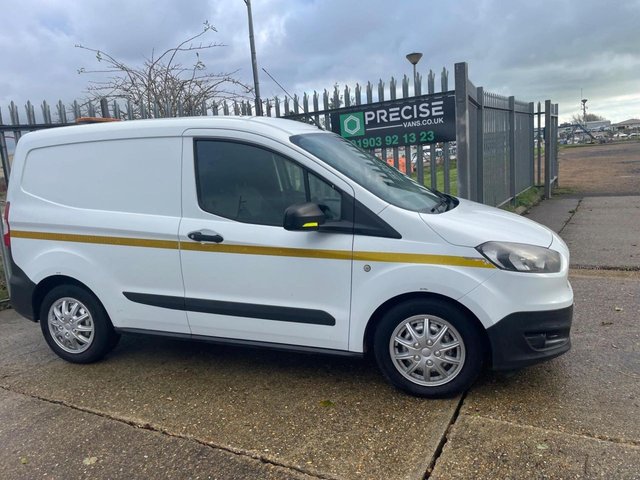 View our FORD TRANSIT COURIER
