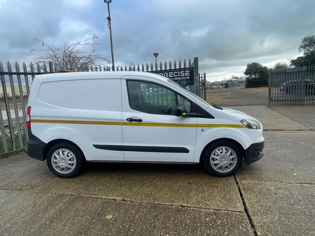 View our FORD TRANSIT COURIER