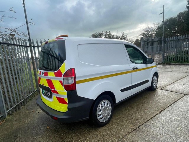 2017 FORD TRANSIT COURIER - Photo 6