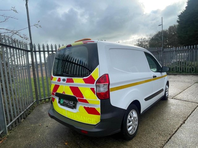 2017 FORD TRANSIT COURIER - Photo 7