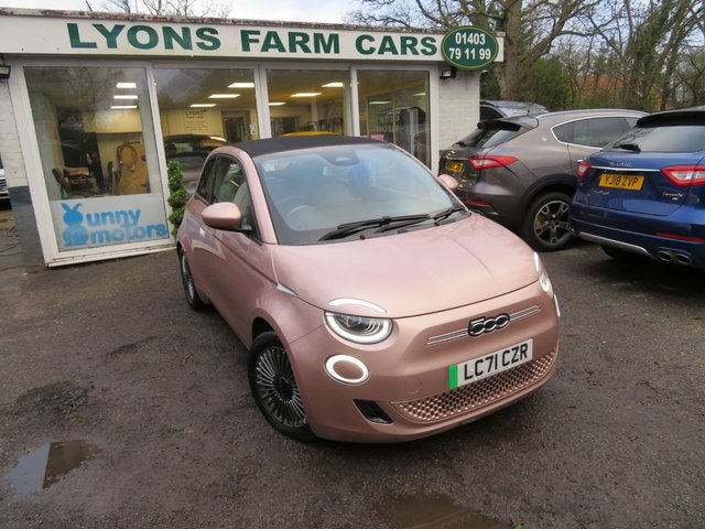 2021 71 Fiat 500e C 42kWh Icon Convertible 2dr Electric Automatic (118 ps)