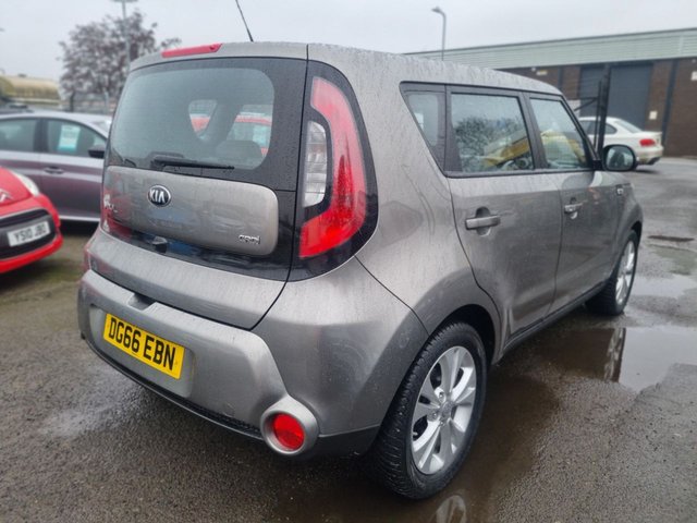 2016 KIA SOUL - Photo 4