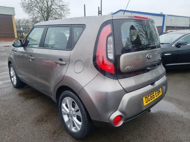 2016 KIA SOUL - Photo 5