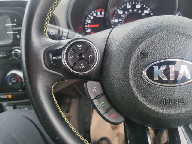 2016 KIA SOUL - Photo 12