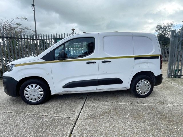 2020 PEUGEOT PARTNER - Photo 5