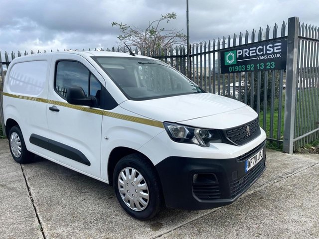 2020 PEUGEOT PARTNER - Photo 11