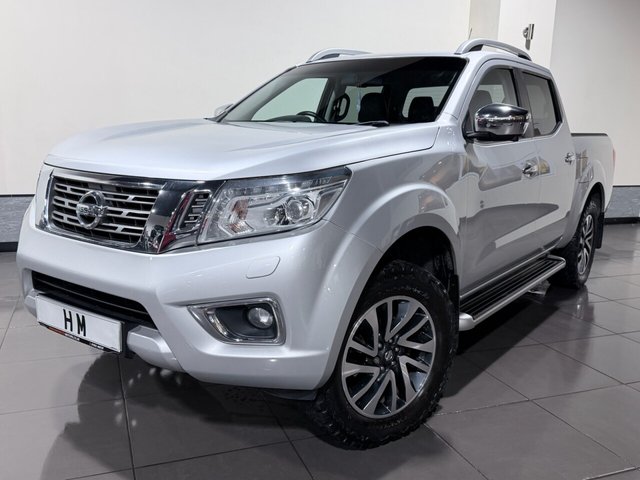 2017 NISSAN NAVARA