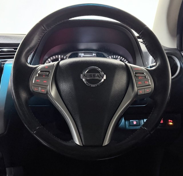 2017 NISSAN NAVARA - Photo 11