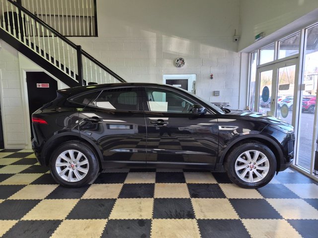 2019 JAGUAR E-PACE - Photo 10