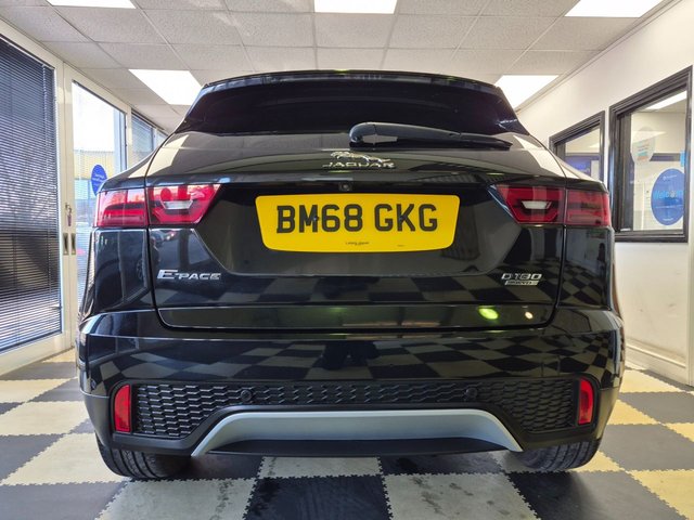 2019 JAGUAR E-PACE - Photo 7