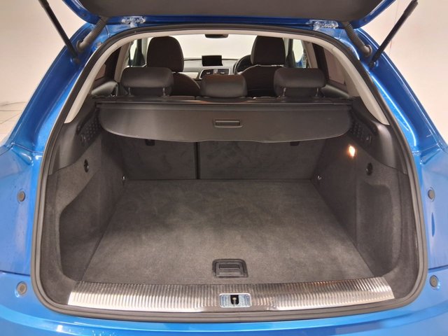 2017 AUDI Q3 - Photo 12