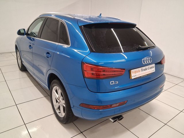 2017 AUDI Q3 - Photo 4