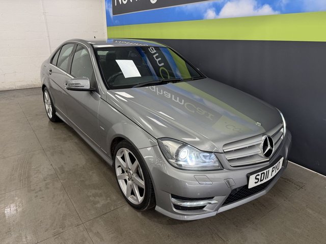 2011 Mercedes-Benz C-Class 2.1L Sport 4dr - Photo 3